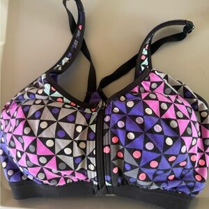 Victoria Secret sport Geometric Patterned Women's Bra 32D